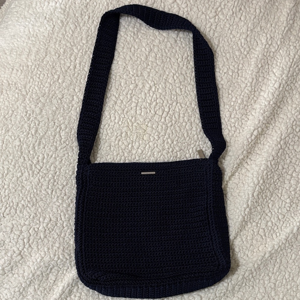 Elegant Navy Blue Knit Shoulder Bag